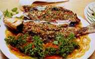 傣族大菜：包料魚
